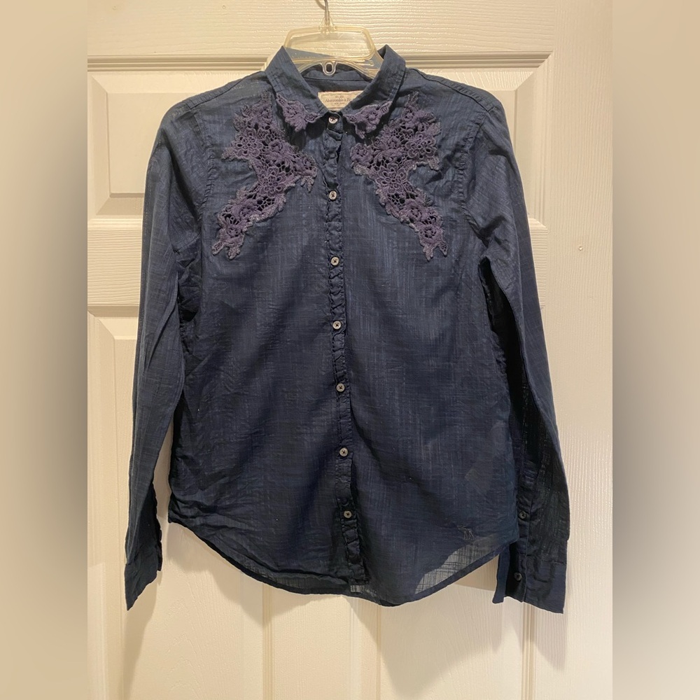 Abercrombie & Fitch Navy Blue 100% Cotton Lace Detail Button Down Shirt - Sz S